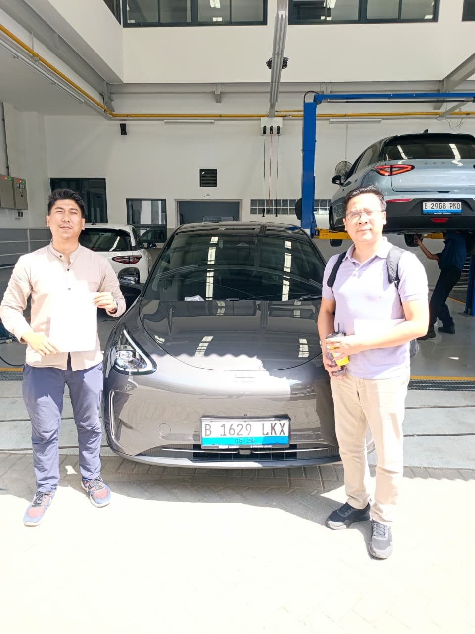 Serah Terima Kendaraan Geely Fatmawati 7